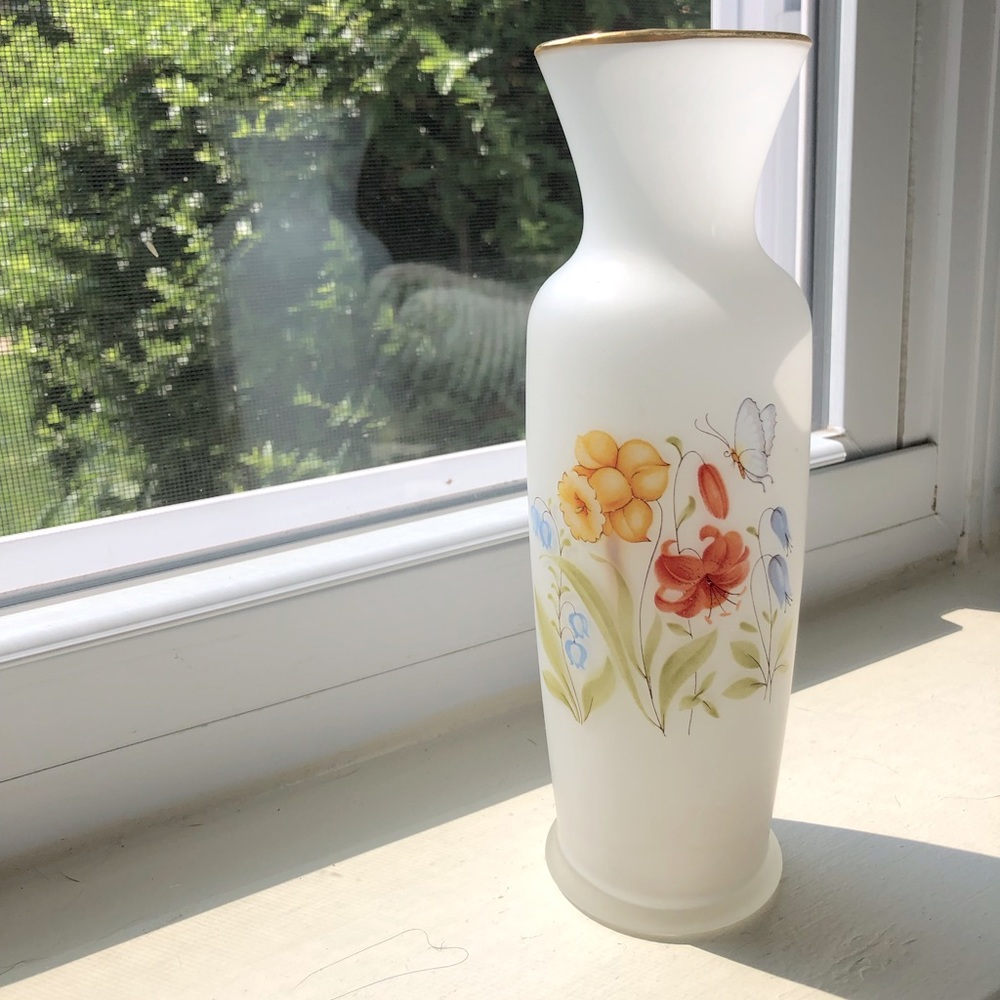 Beautiful floral vase 🌺